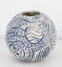 Michelle Yeatman 'Jilghi Spheres'